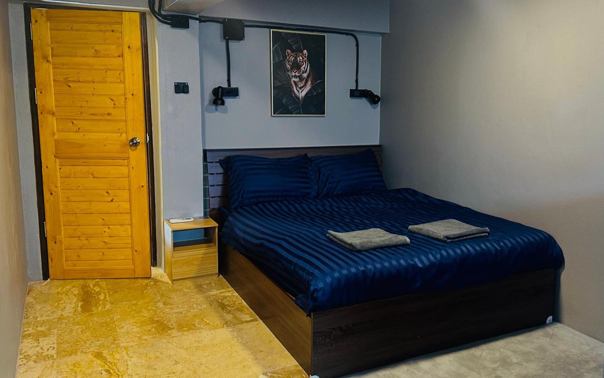 Champagne Hostel & Cafe Pattaya Ngoại thất bức ảnh