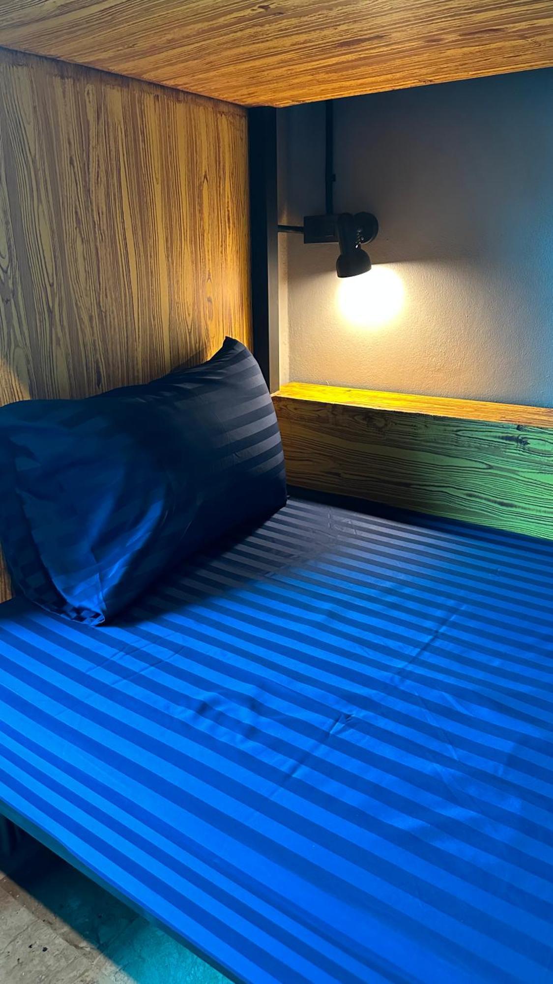 Champagne Hostel & Cafe Pattaya Ngoại thất bức ảnh